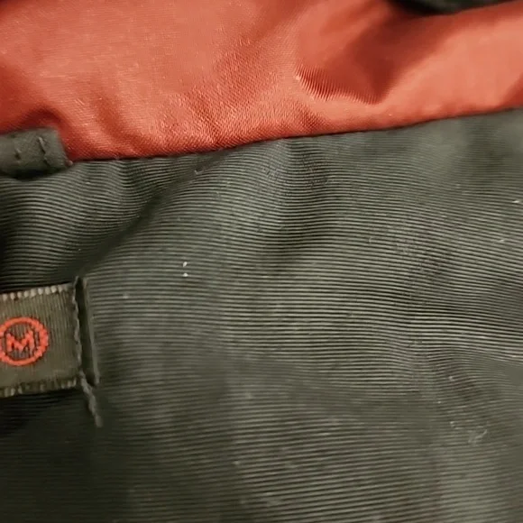 Levis Puffer coat with hood - Picture 14 of 14